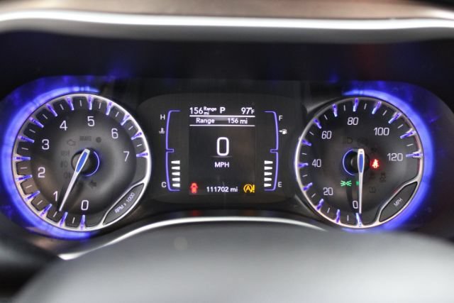 Used 2019 Chrysler Pacifica Touring-L FWD image 20