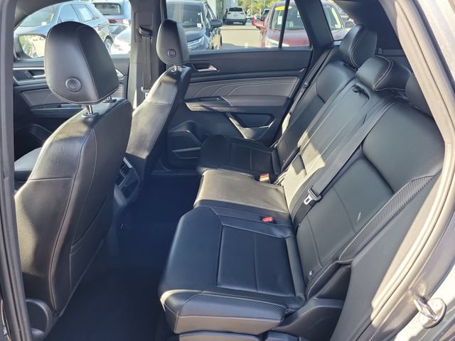 Certified 2023 Volkswagen Atlas Cross Sport SE w/ Black Wheel Package FWD image 11
