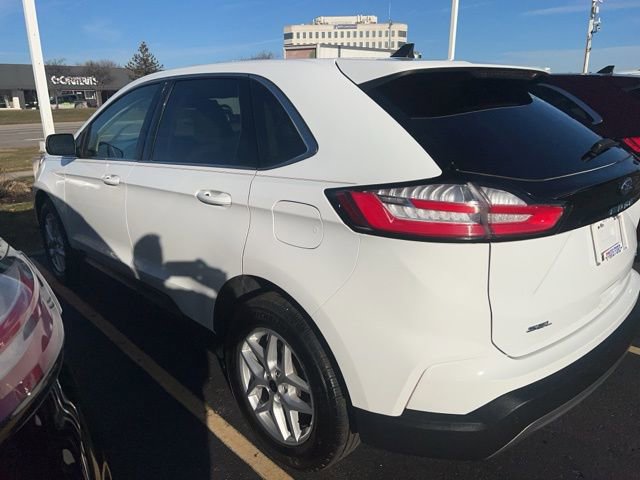 Used 2023 Ford Edge SEL image 6