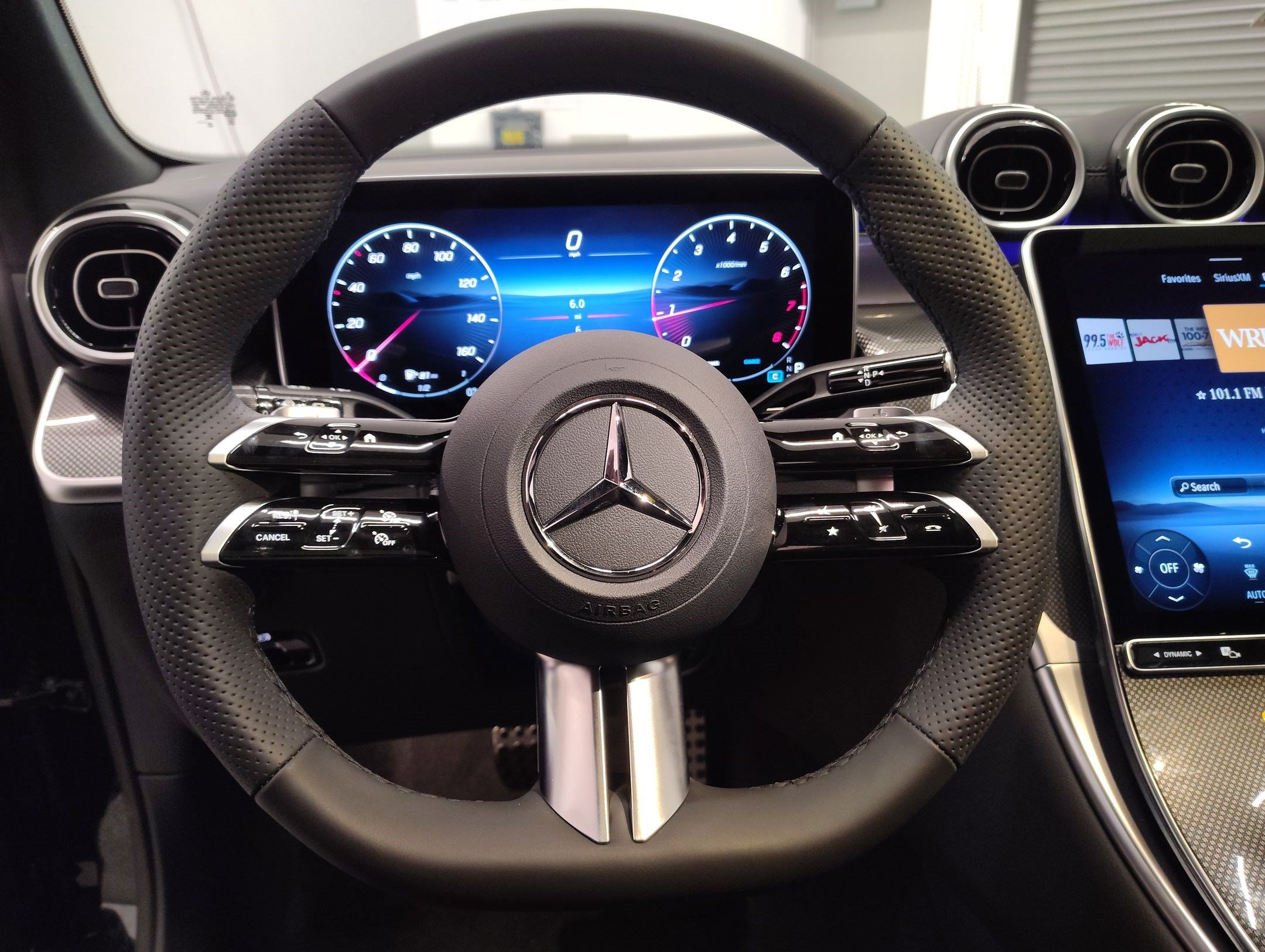 Used 2026 Mercedes-Benz GLC 300 image 16