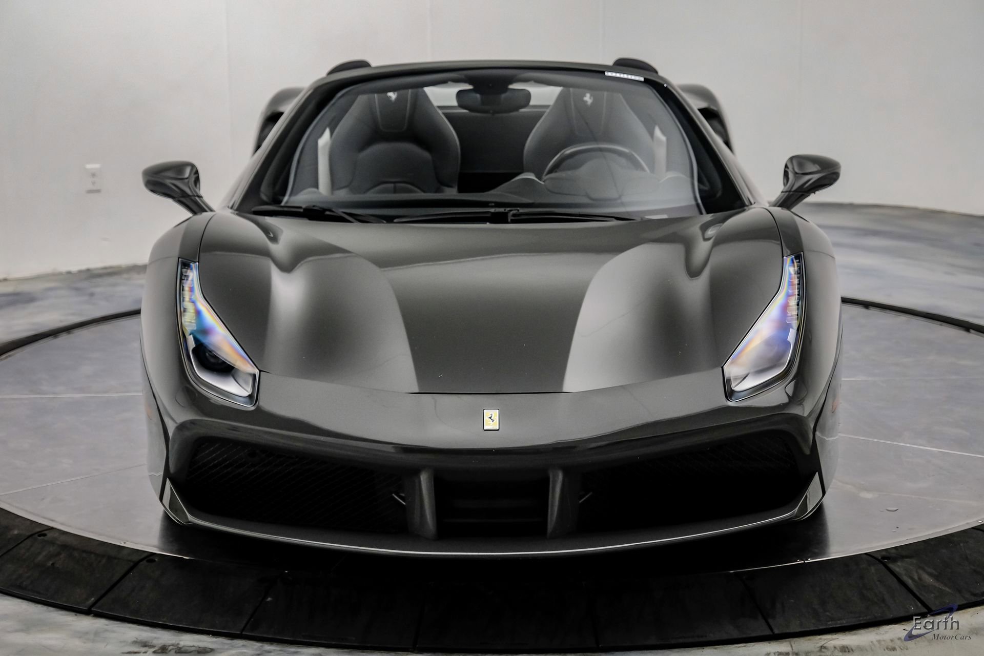 Used 2018 Ferrari 488 Spider image 38