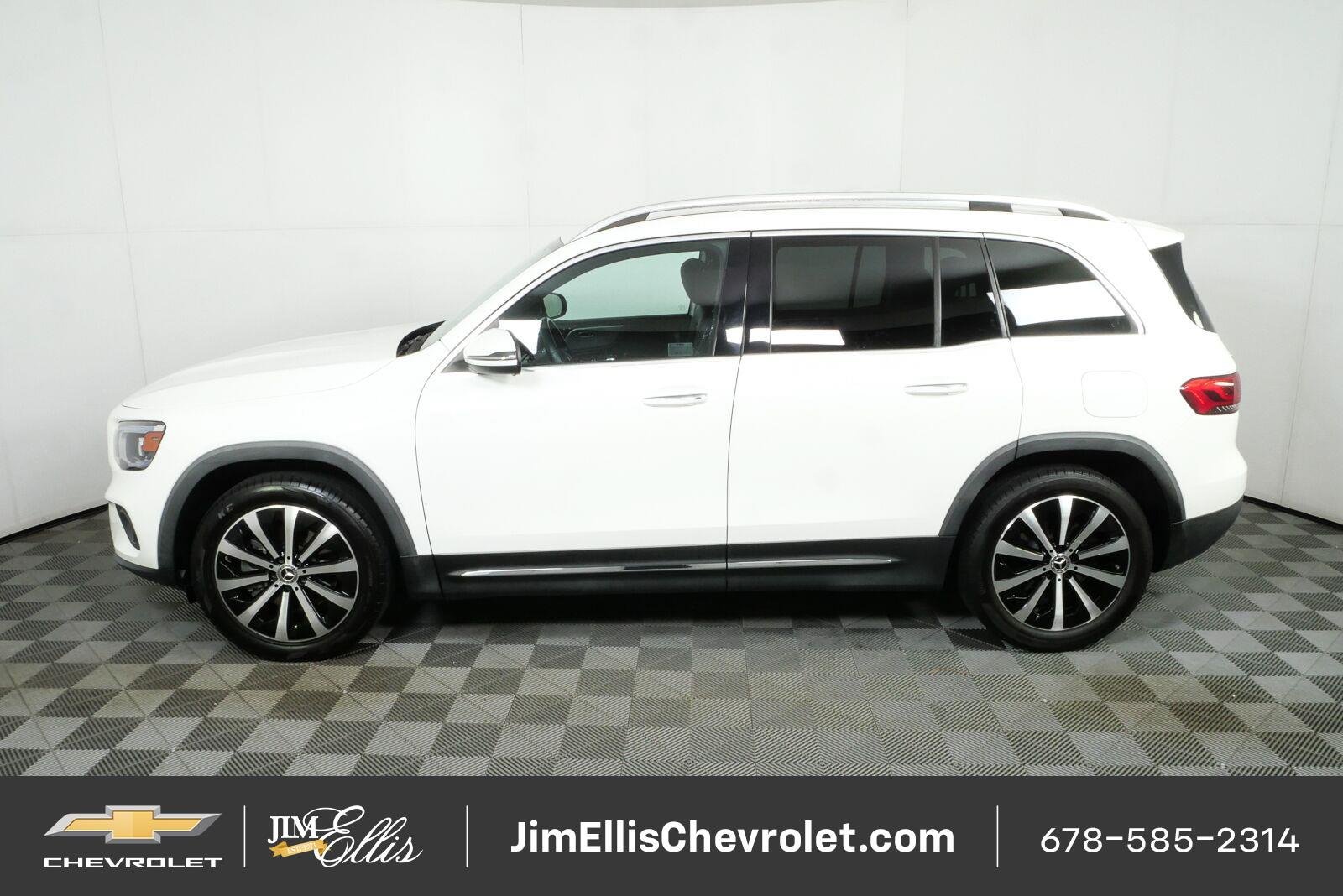 Used 2022 Mercedes-Benz GLB 250 w/ Premium Package Lite image 28