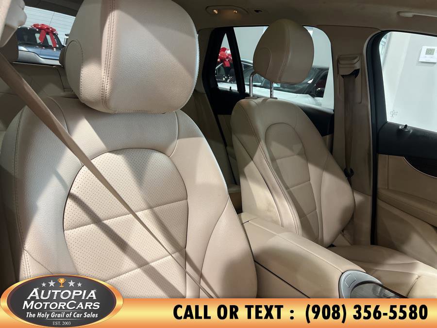 Used 2022 Mercedes-Benz GLC 300 image 13