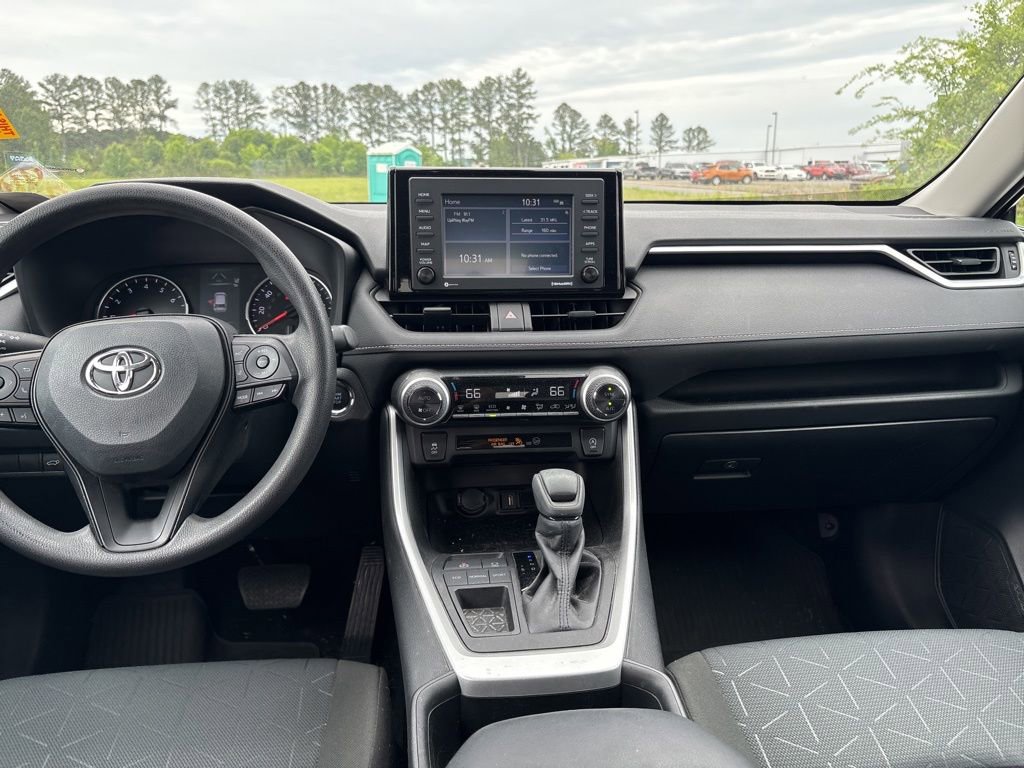Used 2022 Toyota RAV4 XLE FWD image 10
