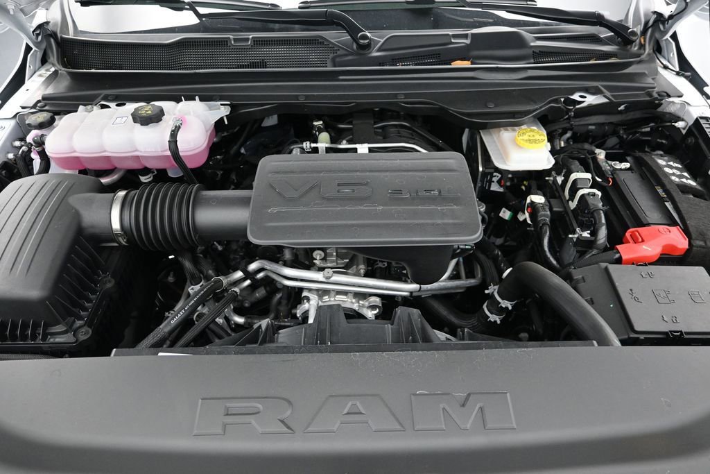 Used 2025 RAM 1500 Big Horn RWD image 16