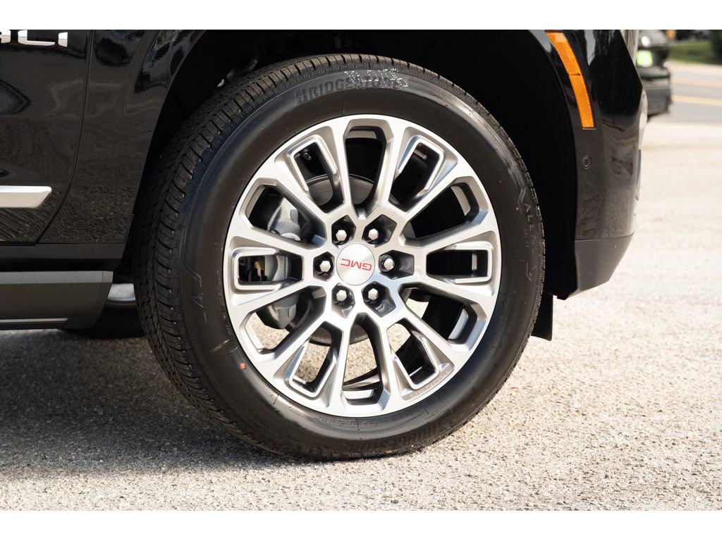 New 2026 GMC Yukon XL Denali image 10