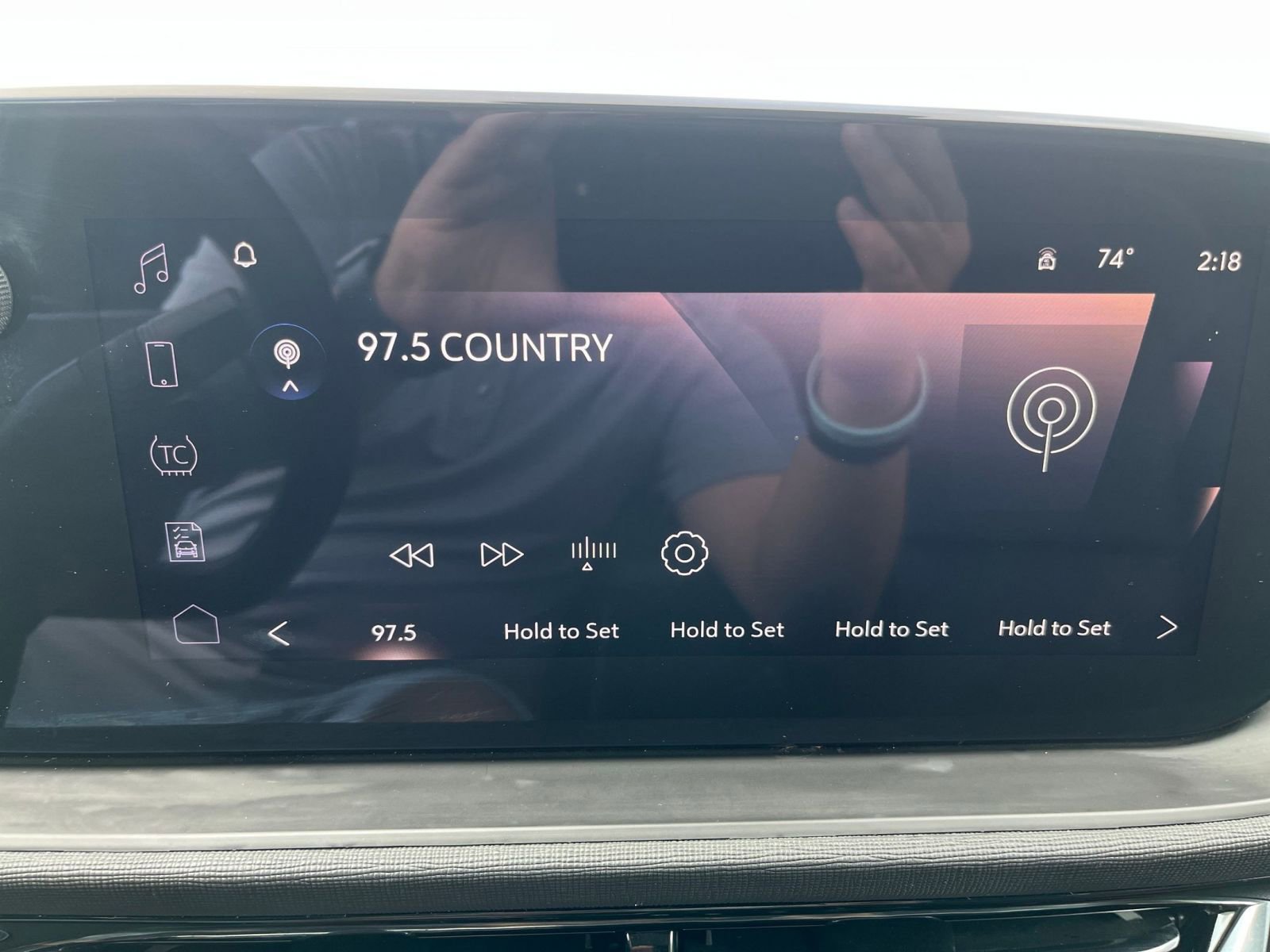 Used 2025 Buick Envista Sport Touring image 20