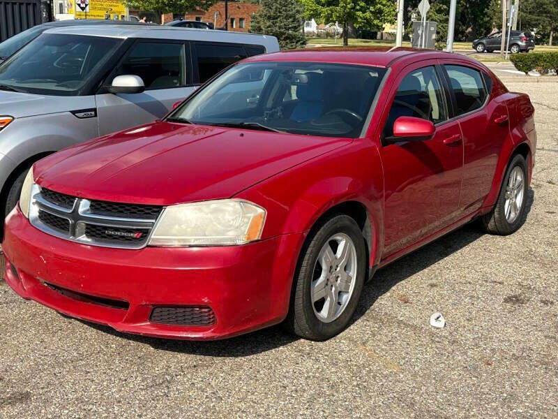 Used 2012 Dodge Avenger SXT image 3