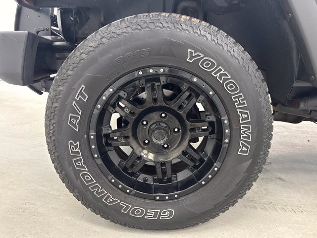 Used 2010 Jeep Wrangler Unlimited Sport AWD/4WD image 31