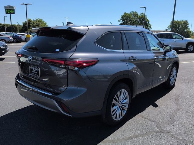 Used 2022 Toyota Highlander Platinum AWD/4WD image 7