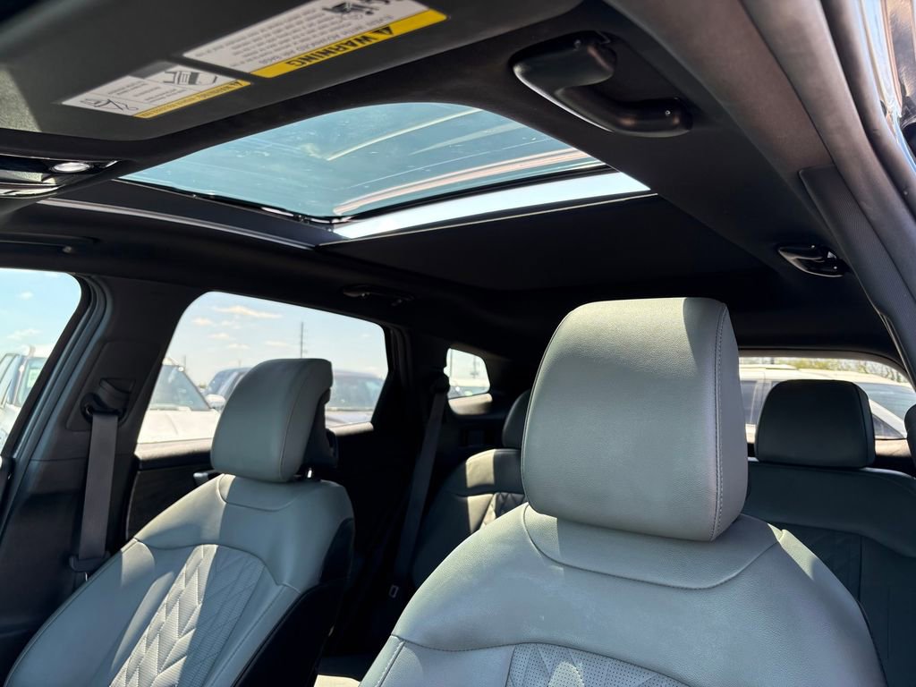 Used 2024 Kia Sportage X-Line w/ X-Line Premium Package image 16