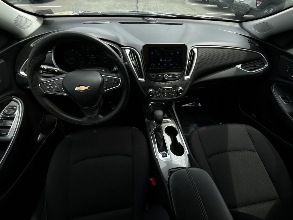 Used 2024 Chevrolet Malibu LT FWD image 27