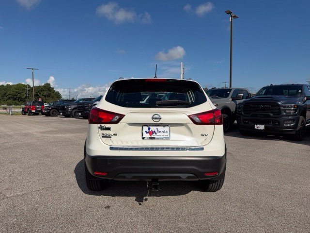 Used 2017 Nissan Rogue Sport SV FWD image 7