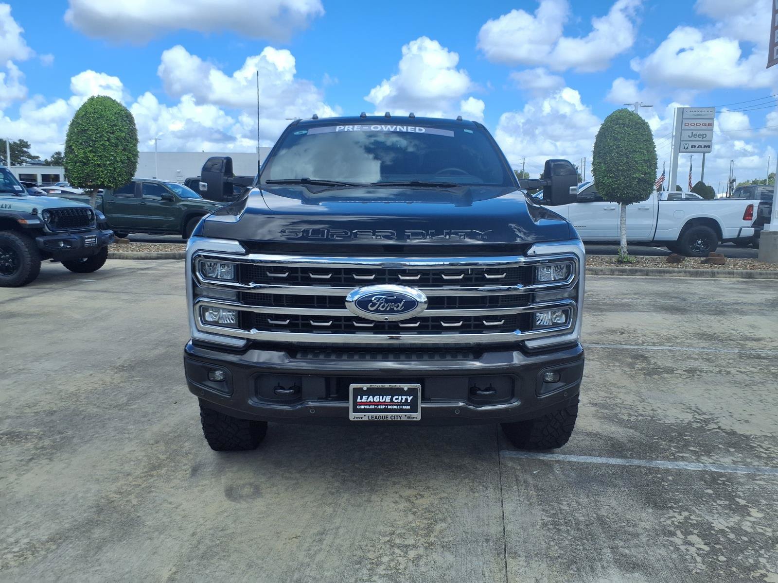 Used 2025 Ford F250 King Ranch w/ Tremor Off-Road Package AWD/4WD image 5