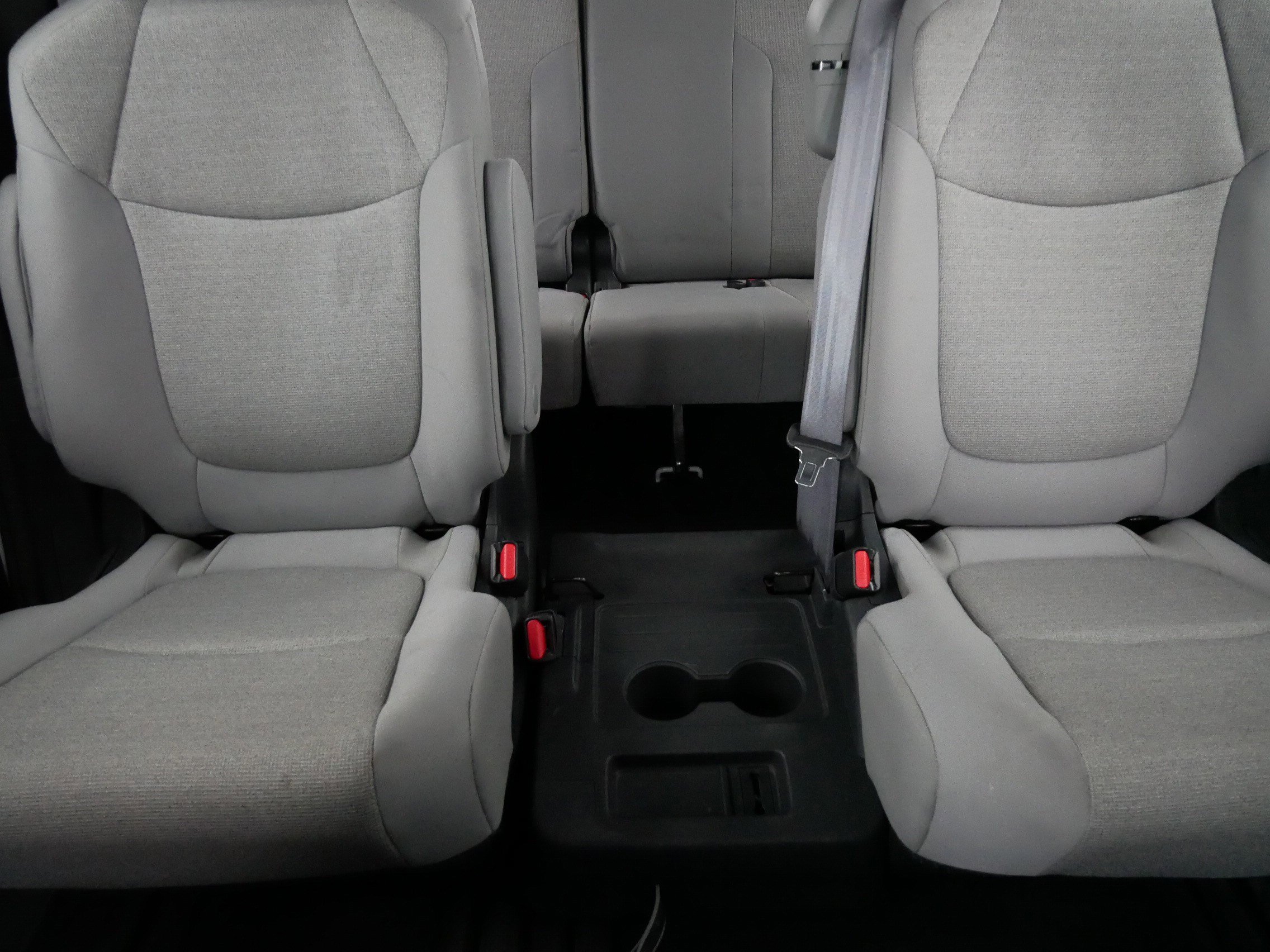 Certified 2025 Toyota Sienna LE image 13