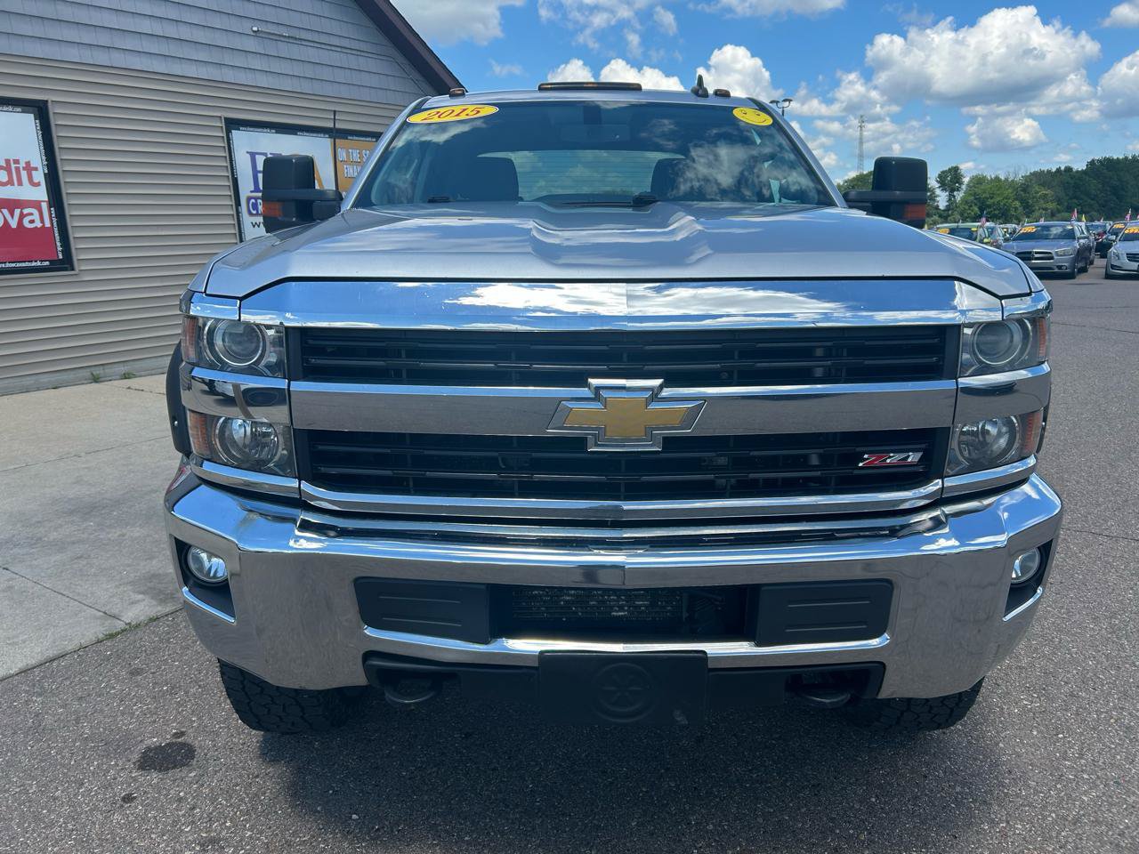 Used 2015 Chevrolet Silverado 2500 LT w/ LT Convenience Package AWD/4WD image 2