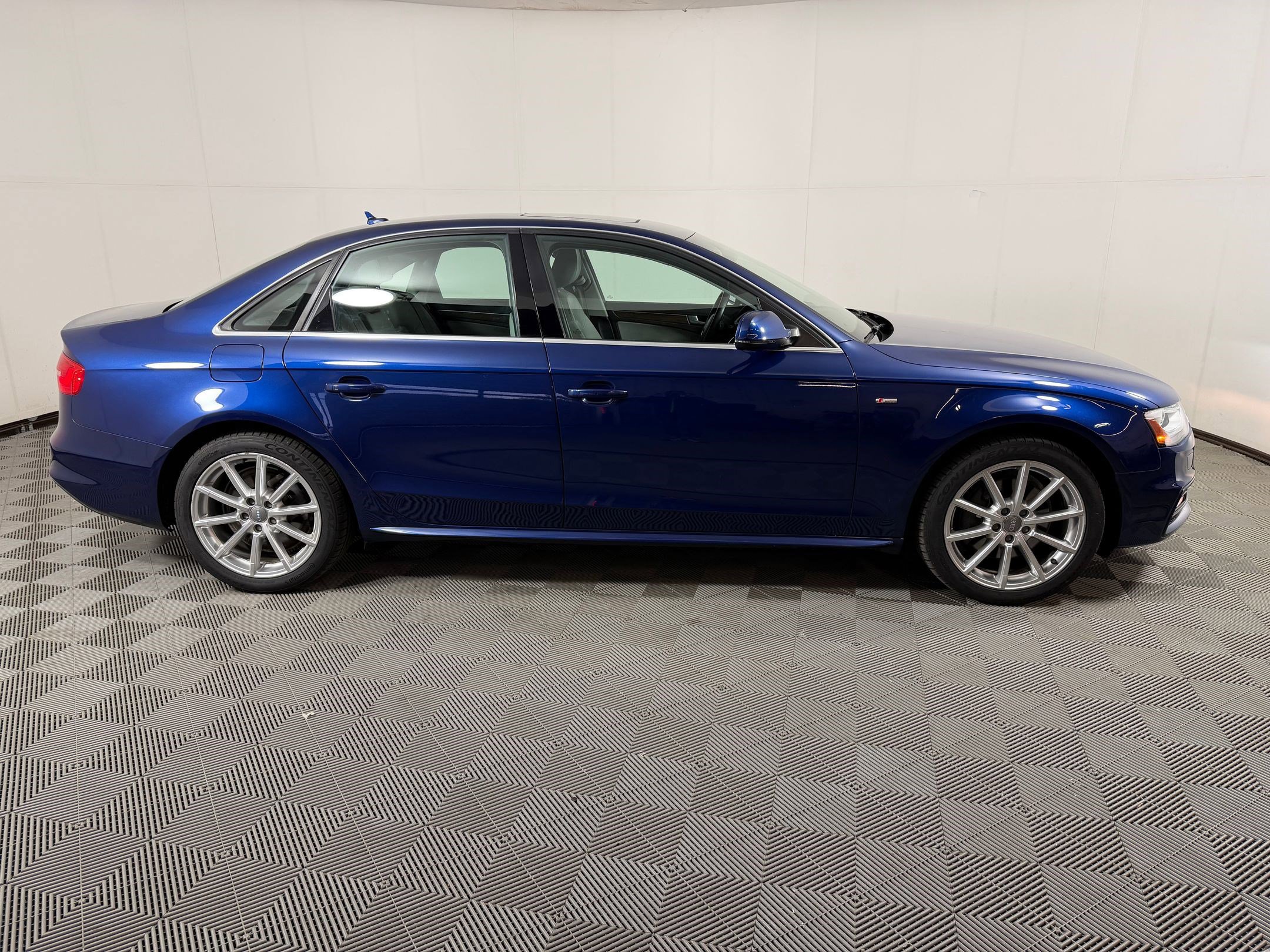 Used 2016 Audi A4 2.0T Premium w/ Convenience Plus Package AWD/4WD image 8