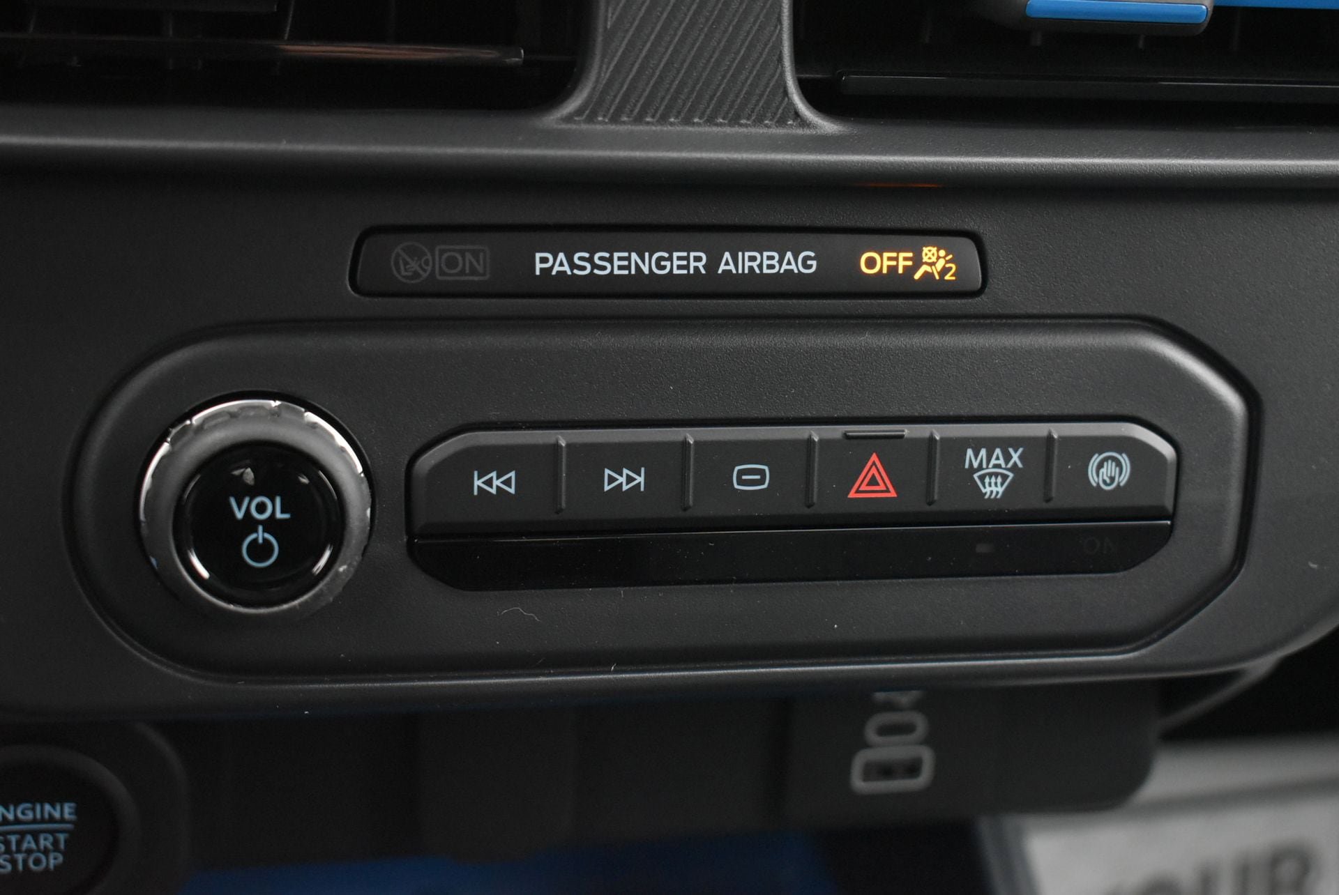 New 2025 Ford Maverick XLT w/ Equipment Group 301A image 36