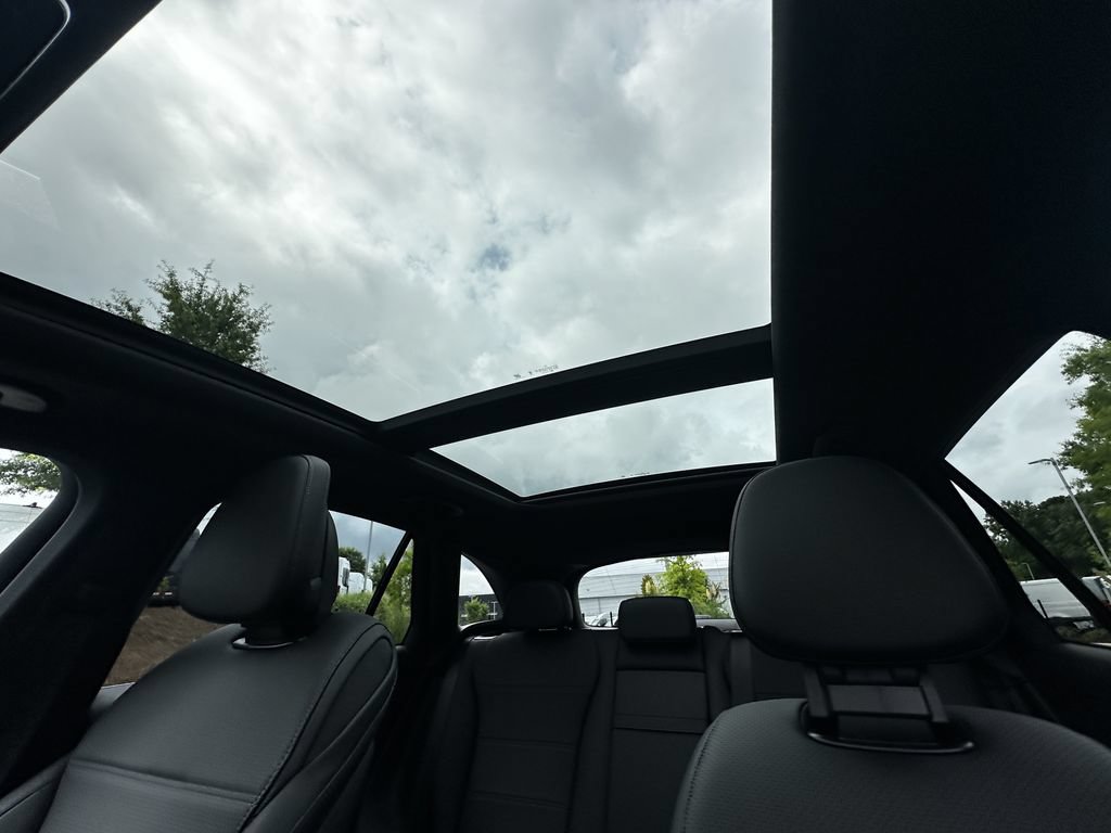 Certified 2026 Mercedes-Benz GLC 300 image 34