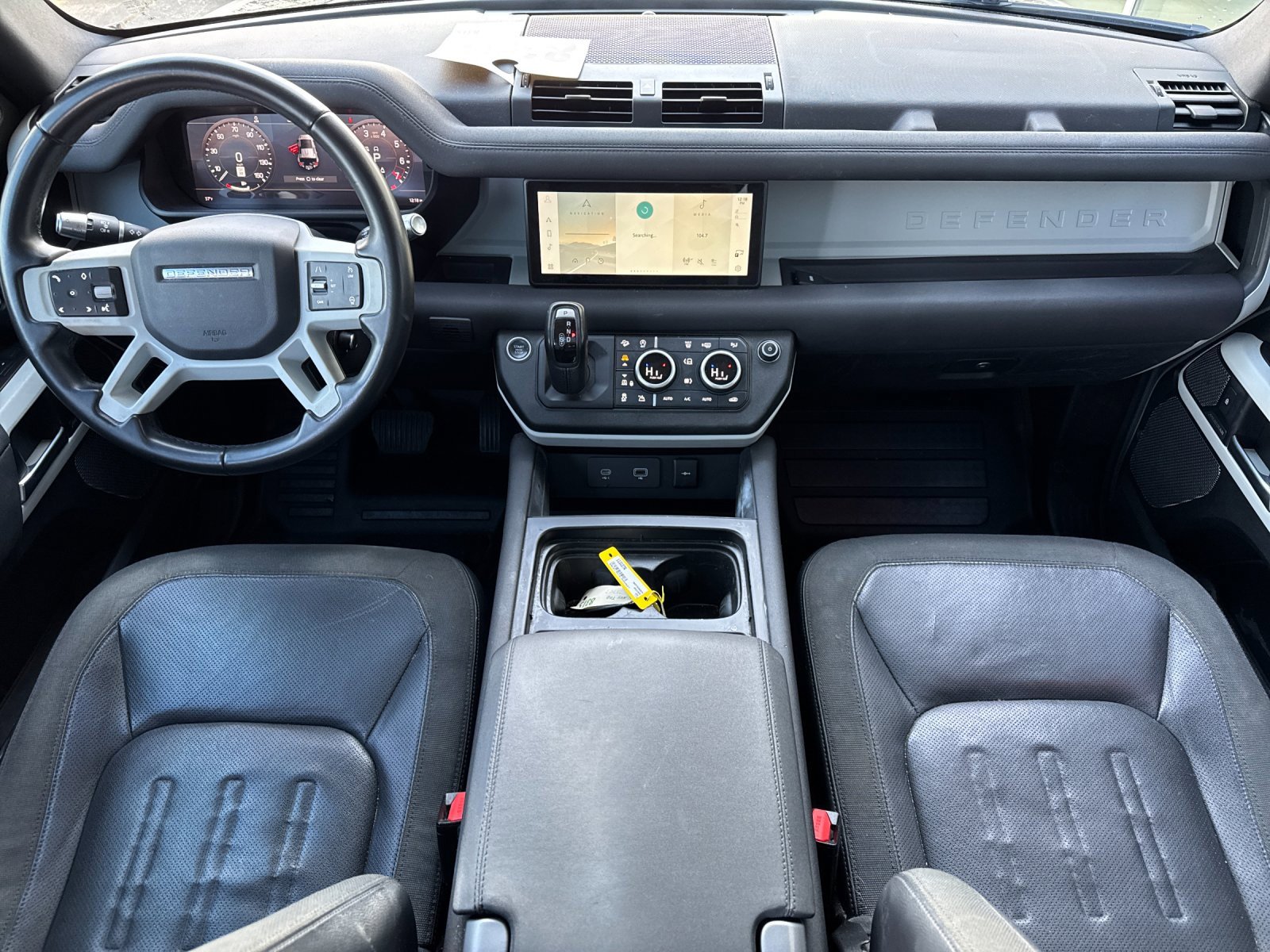 Used 2020 Land Rover Defender 110 First Edition image 12