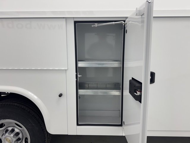 New 2026 Chevrolet Express 3500 w/ Power Convenience Package image 31