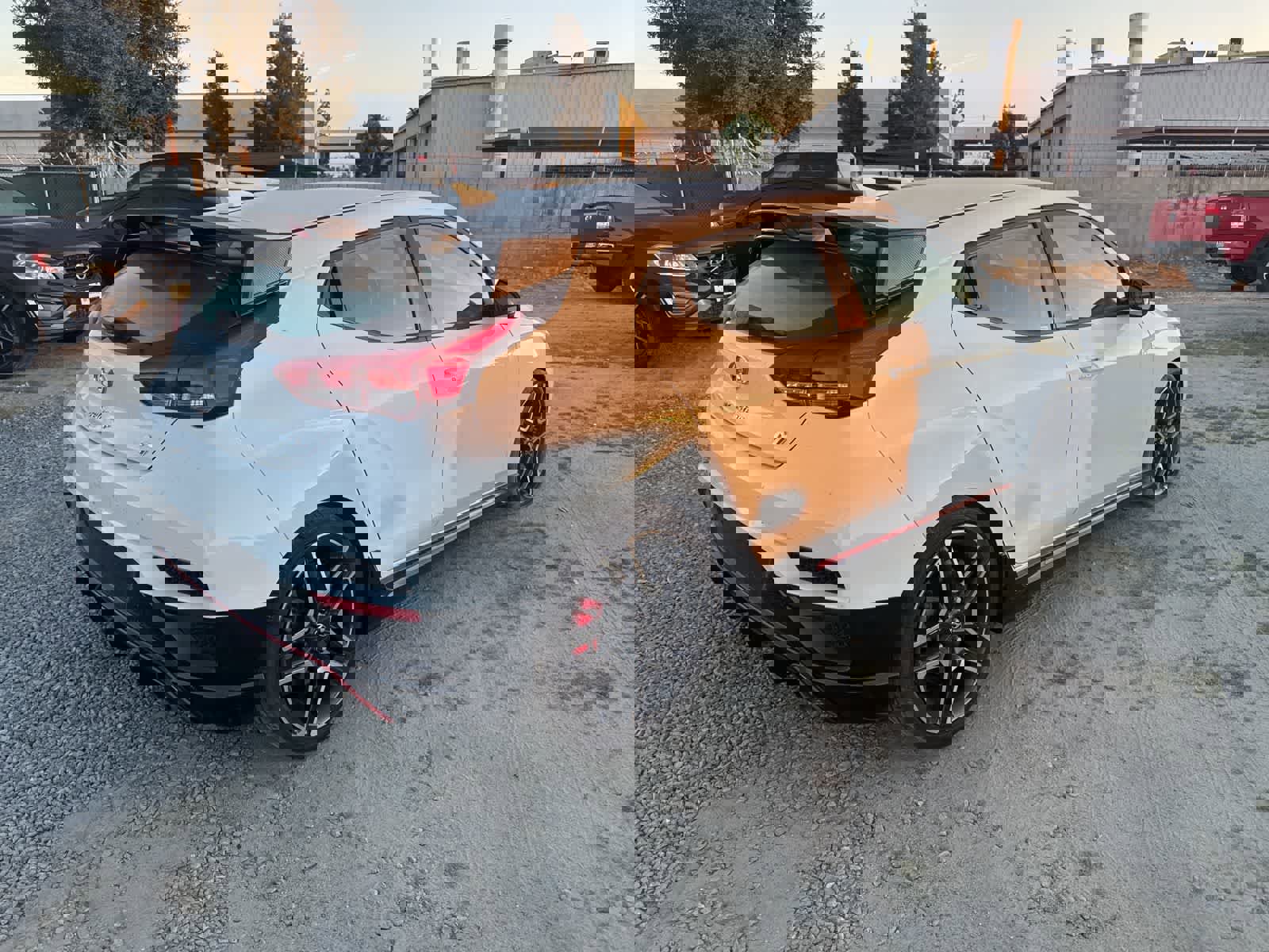 Used 2020 Hyundai Veloster N w/ Performance Package image 5