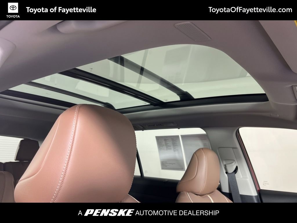Certified 2026 Toyota Grand Highlander AWD image 6