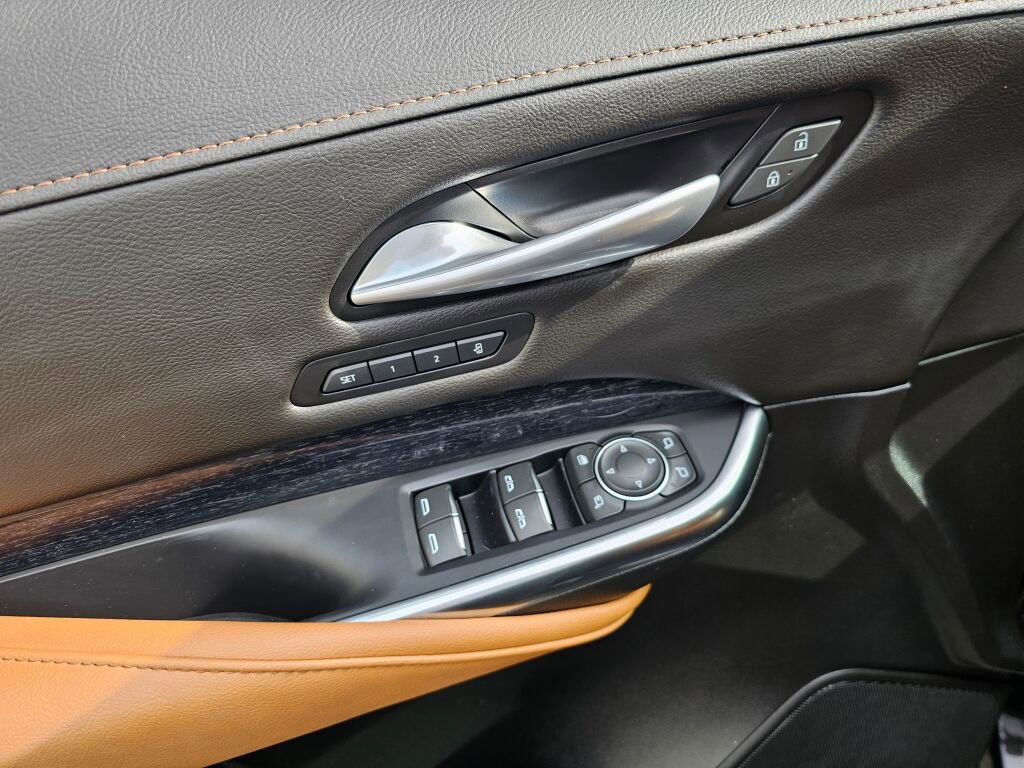 Used 2025 Cadillac XT4 Sport image 26