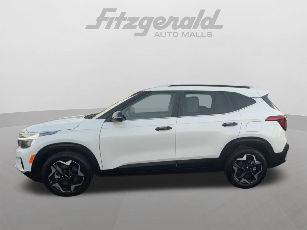 Used 2024 Kia Seltos EX AWD/4WD image 4