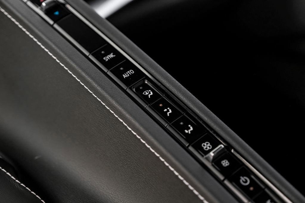 Used 2024 Chevrolet Corvette Z06 image 21