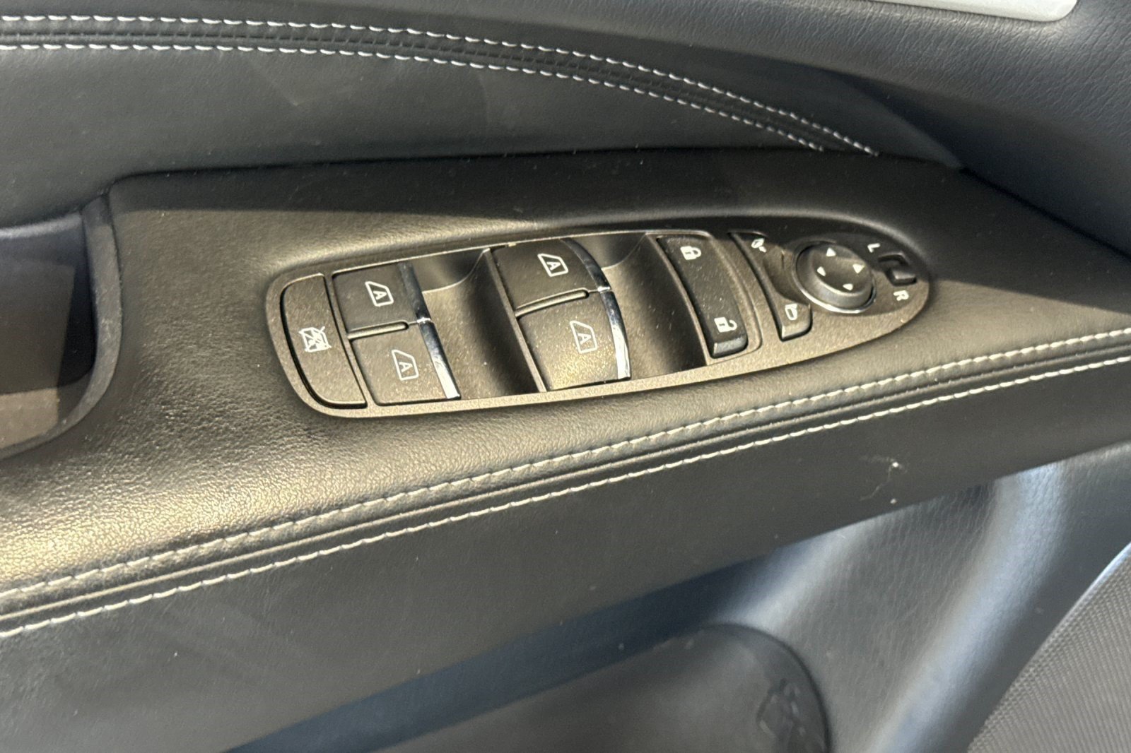 Used 2020 INFINITI QX60 Signature Edition AWD/4WD image 13