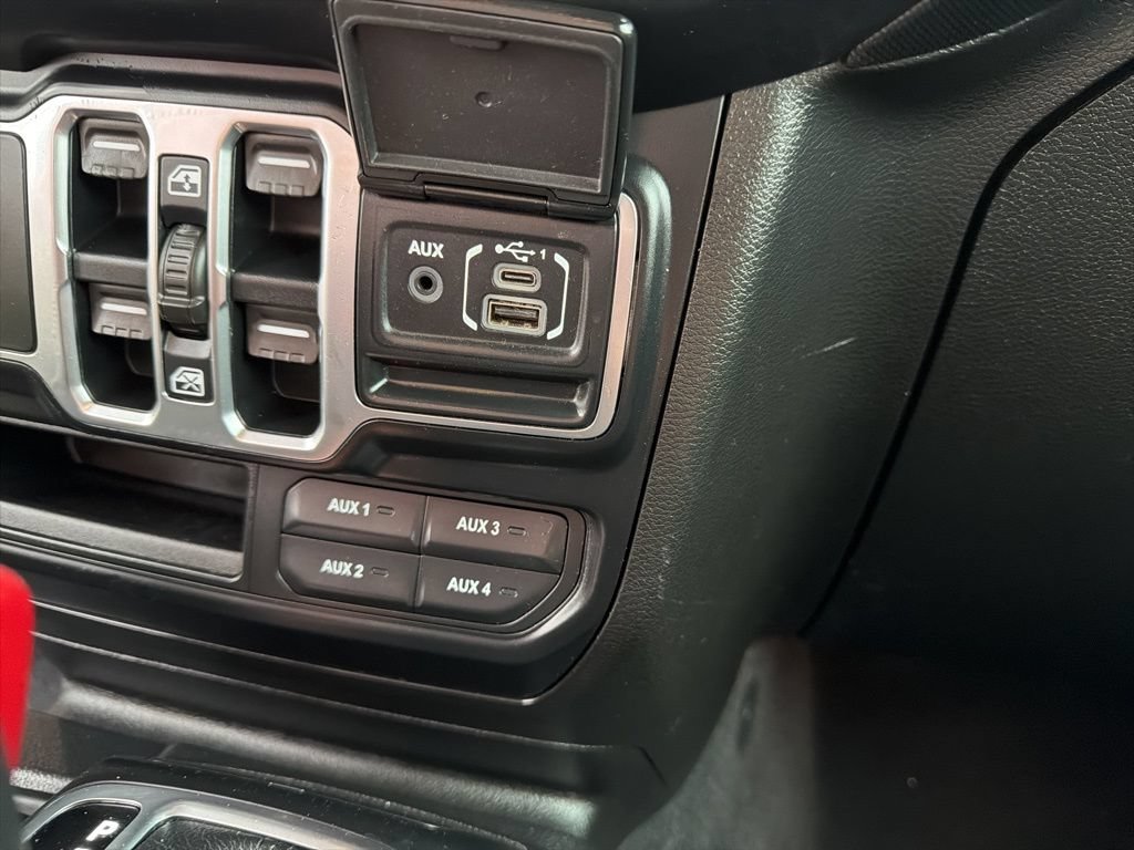 Used 2019 Jeep Wrangler Unlimited Sport S AWD/4WD image 40