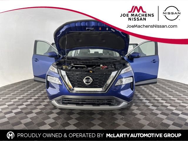 Certified 2021 Nissan Rogue SV w/ Premium Package image 11