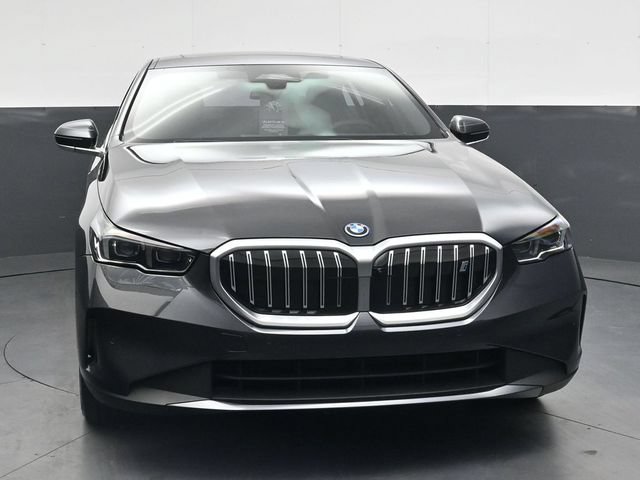 Certified 2025 BMW i5 eDrive40i w/ Premium Package RWD image 11