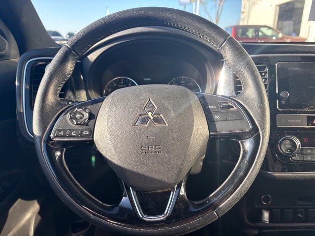 Used 2019 Mitsubishi Outlander ES AWD/4WD image 13