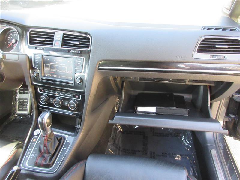 Used 2017 Volkswagen GTI Autobahn image 33