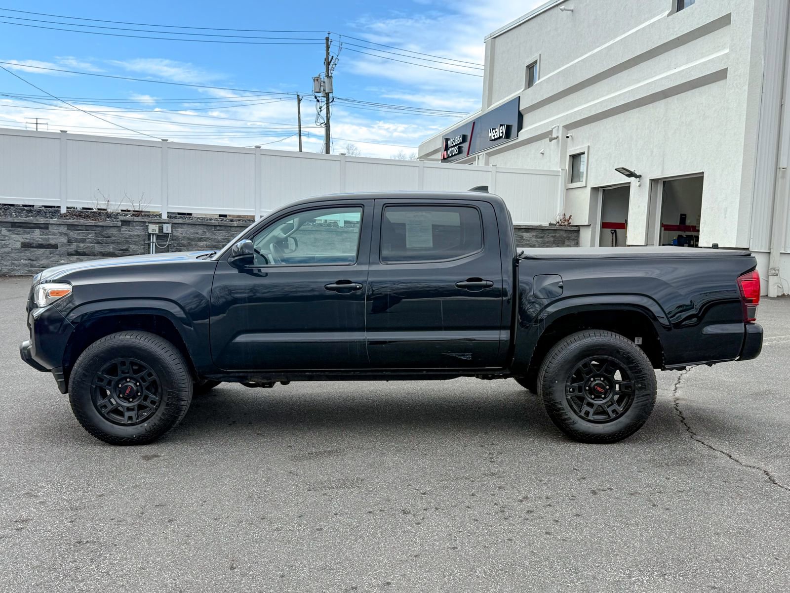 Used 2021 Toyota Tacoma SR image 4