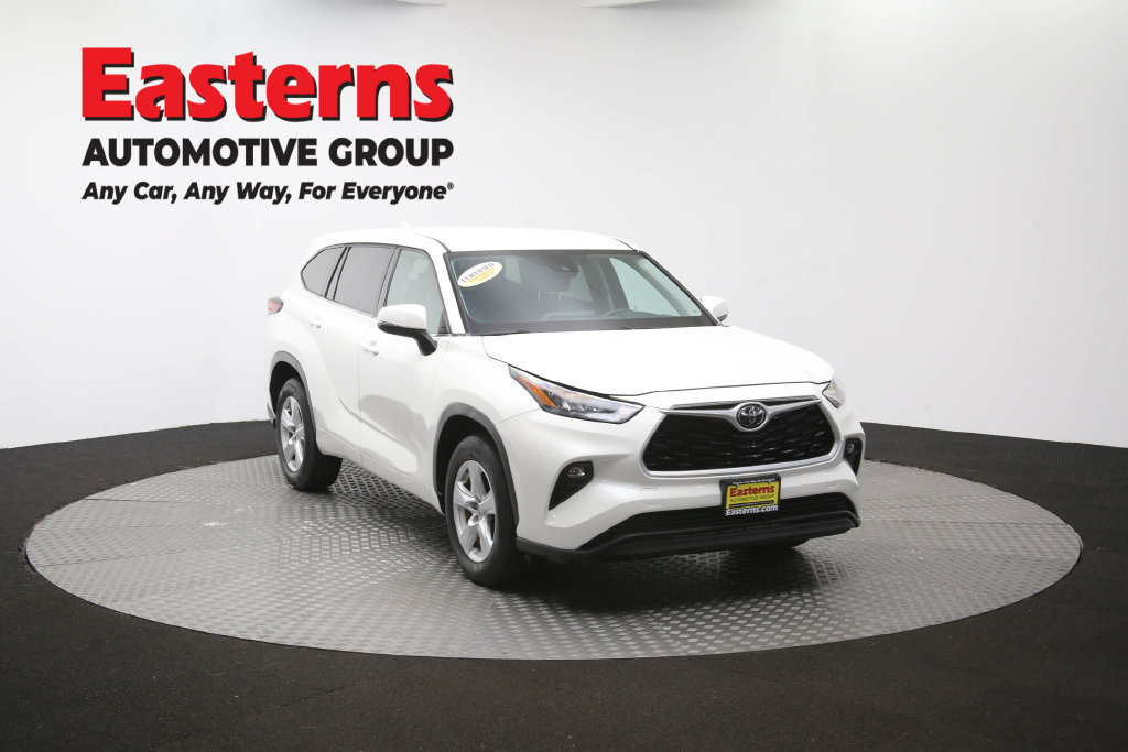Used 2020 Toyota Highlander LE FWD image 53