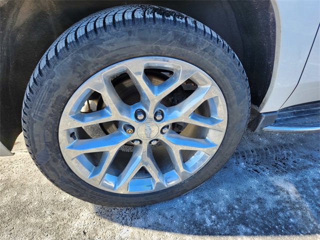 Used 2020 Chevrolet Suburban Premier image 40