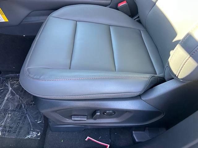 New 2025 Ford Explorer Active w/ Active Comfort Package image 10