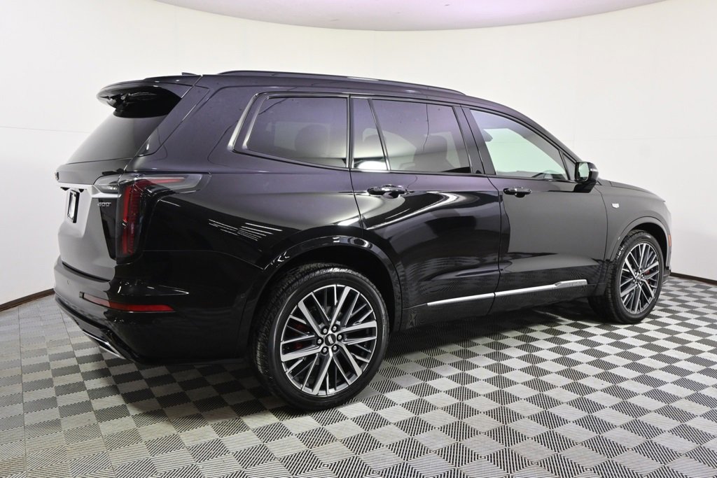 Certified 2025 Cadillac XT6 Sport w/ Technology Package image 6