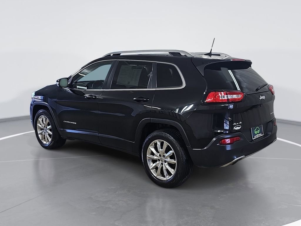 Used 2016 Jeep Cherokee Limited AWD/4WD image 6
