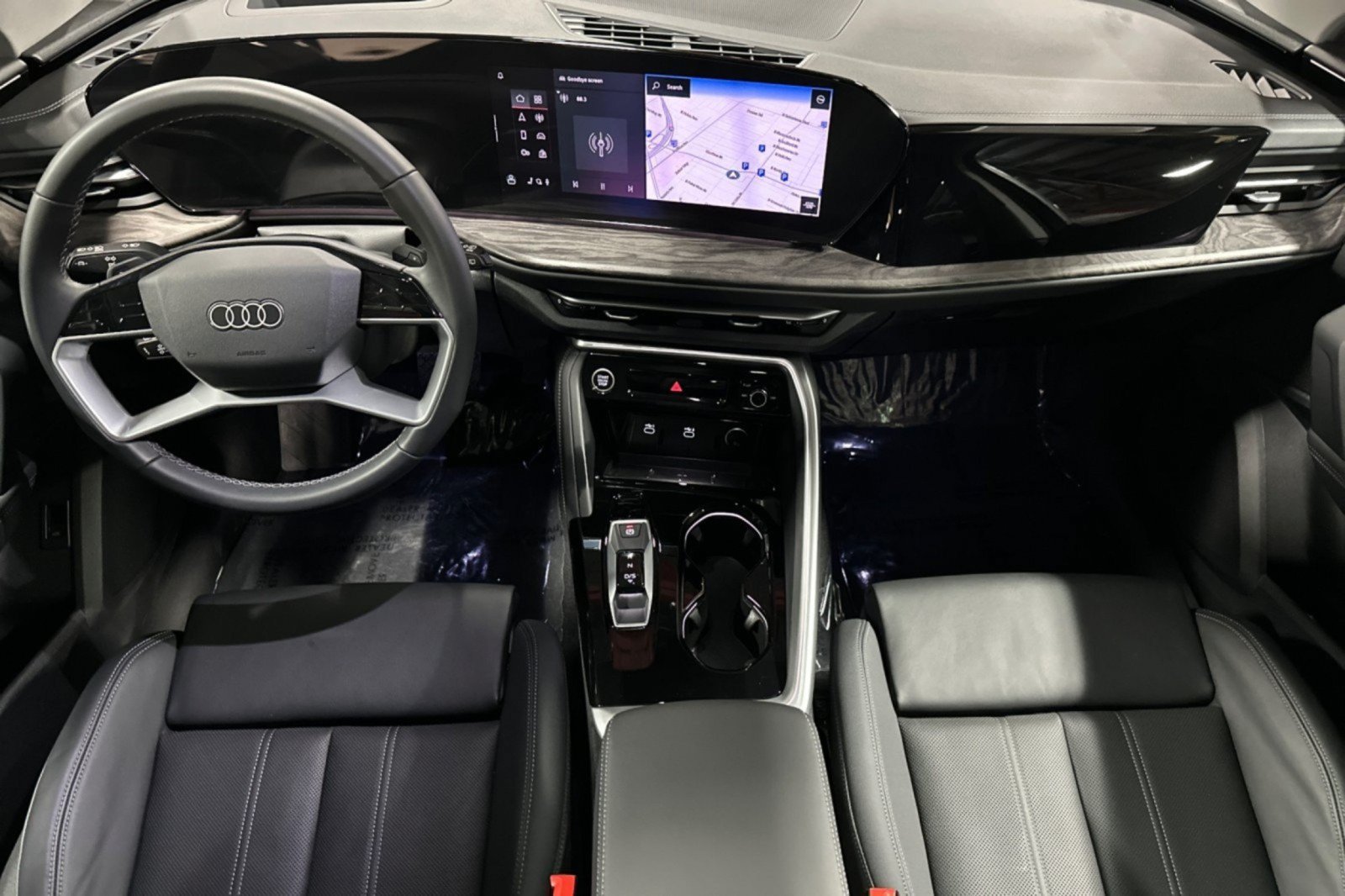 Used 2025 Audi Q5 Premium Plus w/ Premium Plus AWD/4WD image 12