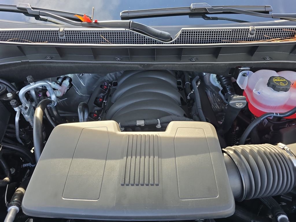 New 2026 Chevrolet Suburban LS w/ LPO, Dark Essentials Package image 30