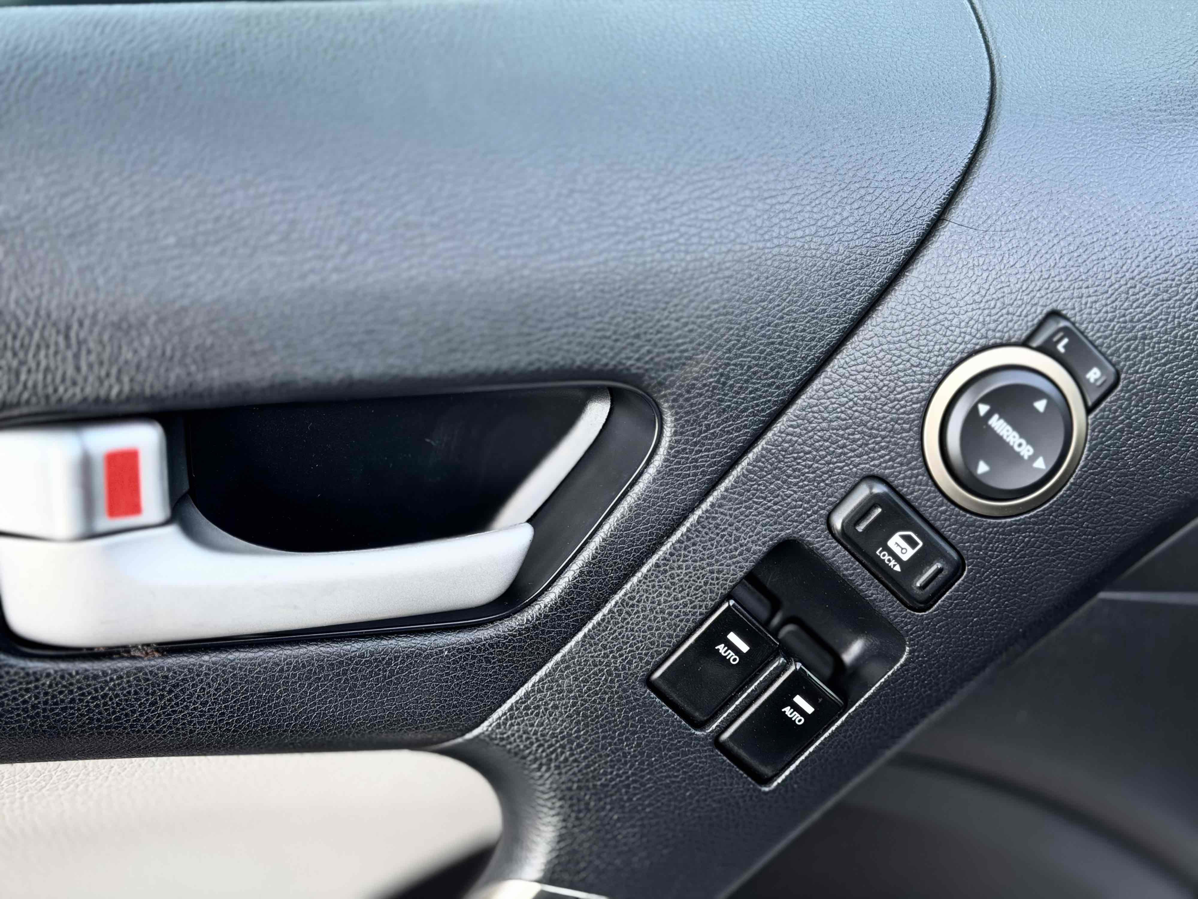 Used 2014 Hyundai Genesis 2.0T image 40