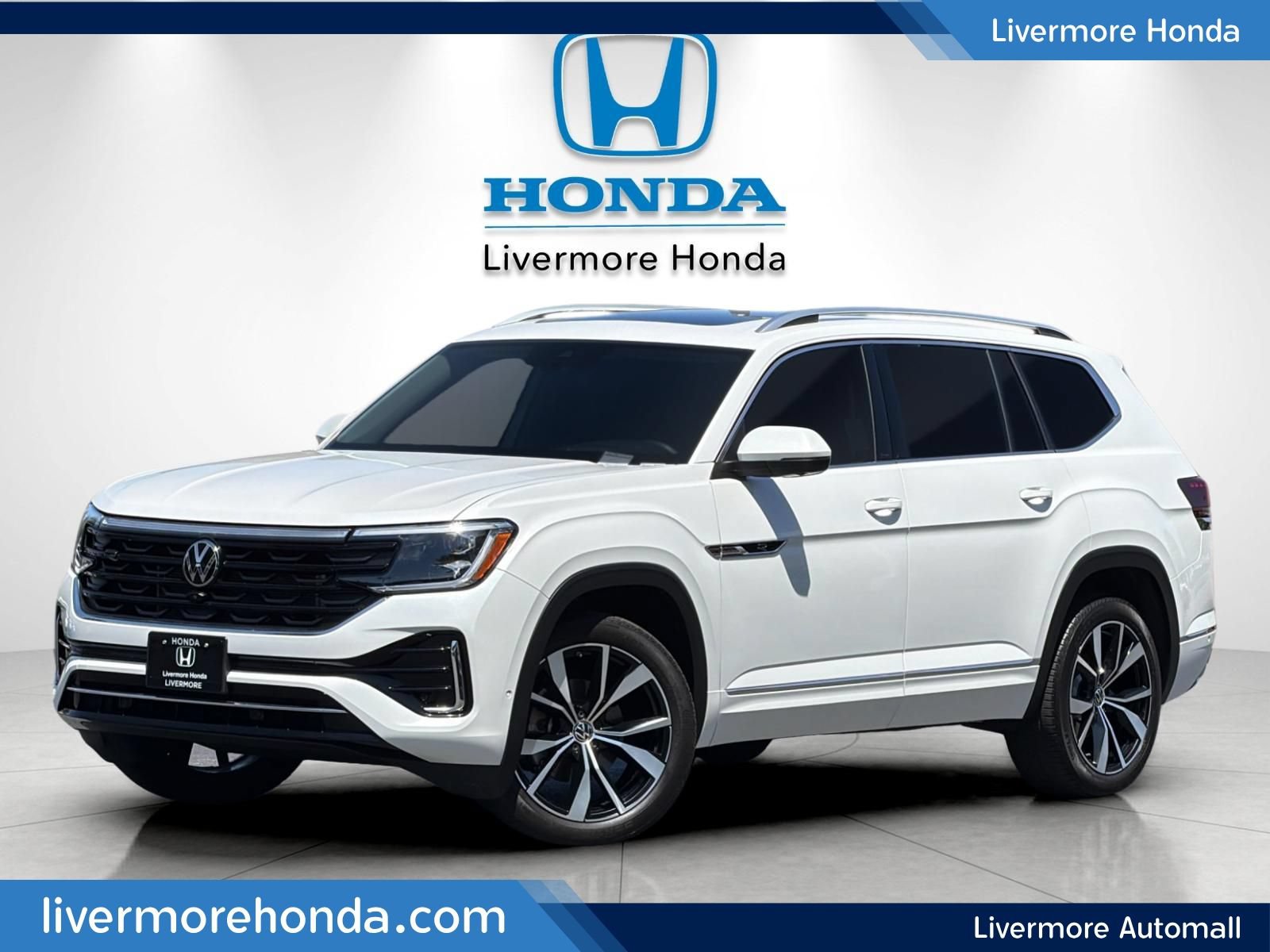 Used 2024 Volkswagen Atlas SEL Premium R-Line