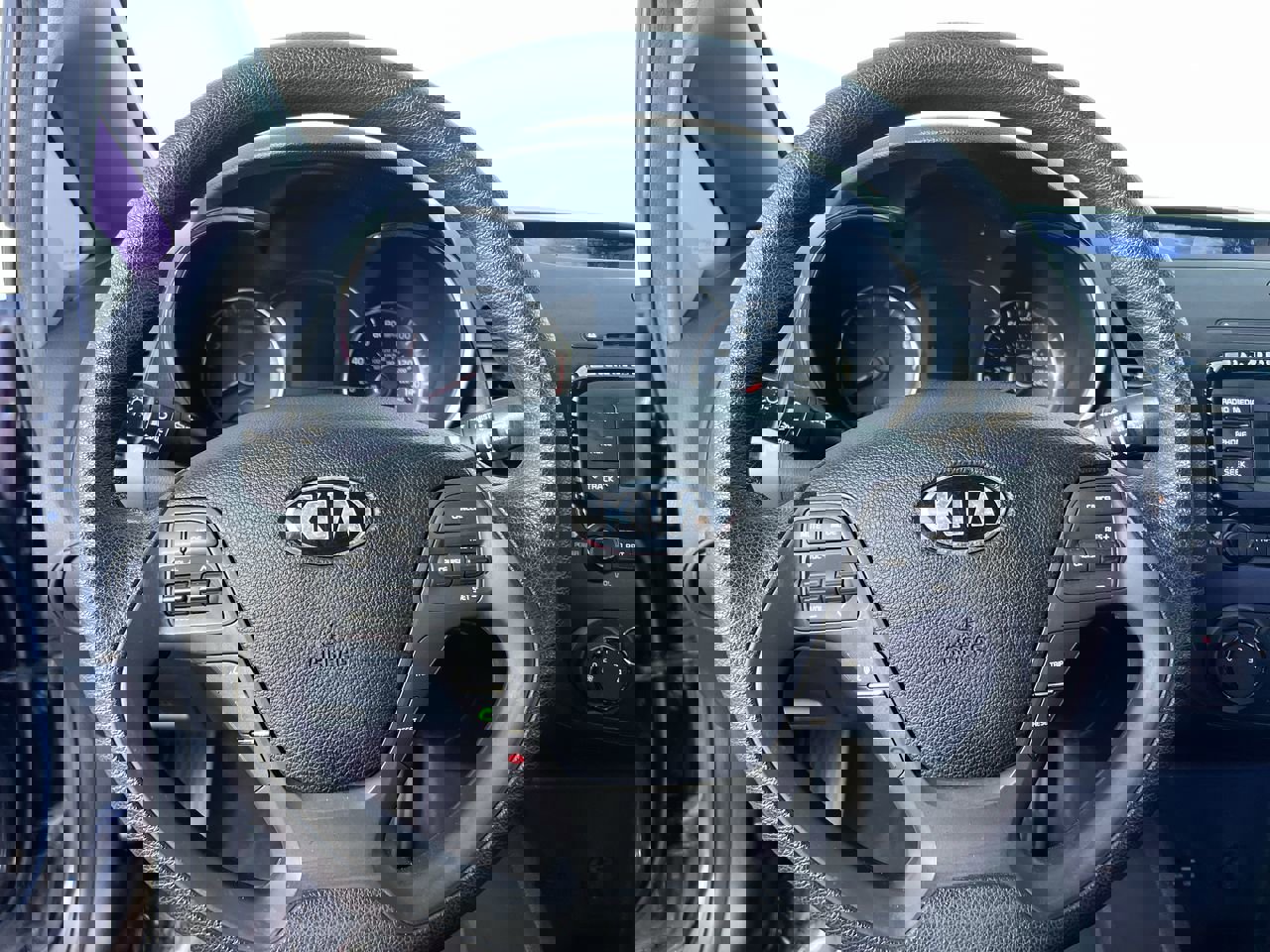 Used 2018 Kia Forte LX image 15