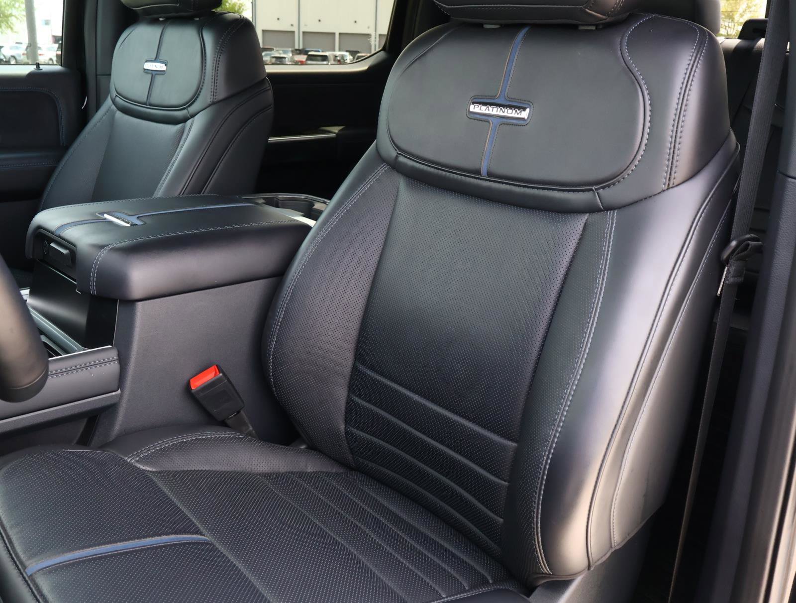 Used 2025 Ford F250 Platinum image 19