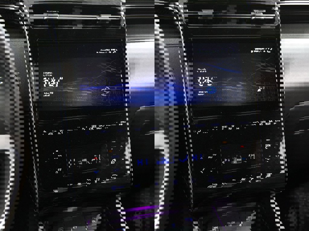 Certified 2024 Hyundai Santa Cruz Limited image 9