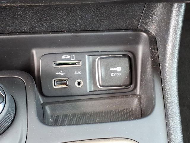 Used 2017 Jeep Cherokee Limited w/ Luxury Group image 27